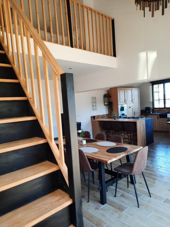 Madelaine Ranch, maison de campagne 10 personnes Le Gast Extérieur photo
