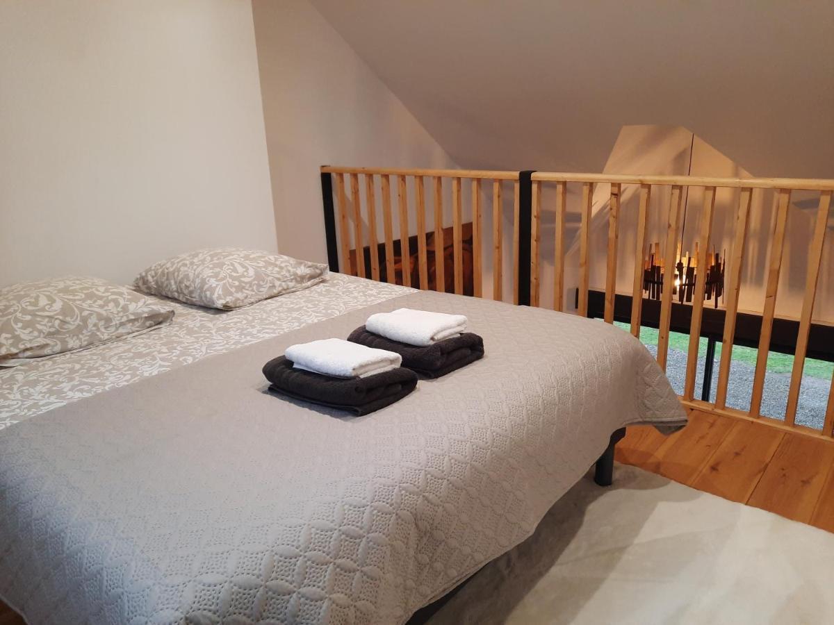 Madelaine Ranch, maison de campagne 10 personnes Le Gast Extérieur photo
