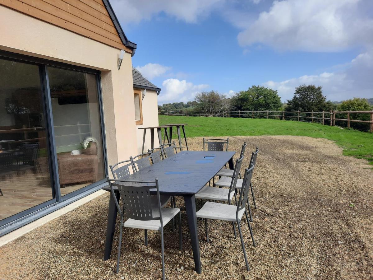 Madelaine Ranch, maison de campagne 10 personnes Le Gast Extérieur photo